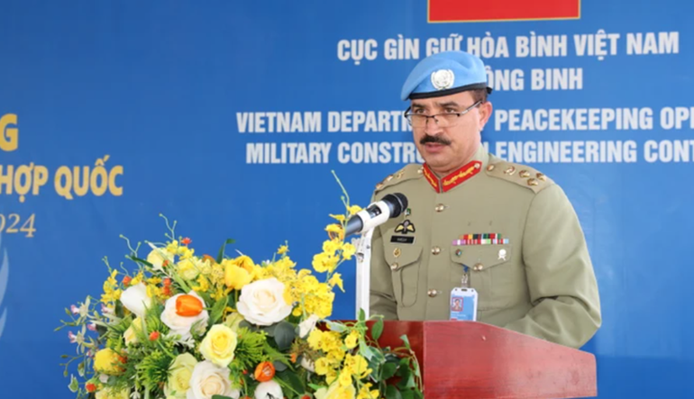 Chuẩn tướng Ameer Muhammad Umrani, Quyền trưởng Phái bộ kiêm Tư lệnh Lực lượng Quân sự Phái bộ UNISFA phát biểu tại buổi lễ. (Ảnh: ĐCB) Chuẩn tướng Ameer Muhammad Umrani, Quyền trưởng Phái bộ kiêm Tư lệnh Lực lượng Quân sự Phái bộ UNISFA phát biểu tại buổi lễ. (Ảnh: ĐCB)