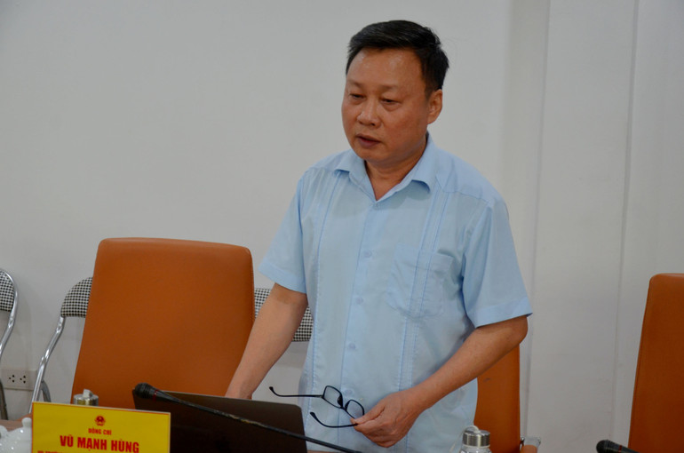 Ông Vũ Mạnh Hùng, Vụ trưởng Vụ Nông nghiệp và Phát triển nông thôn tiếp thu và làm rõ một số ý kiến của các đại biểu. sep 2.jpg