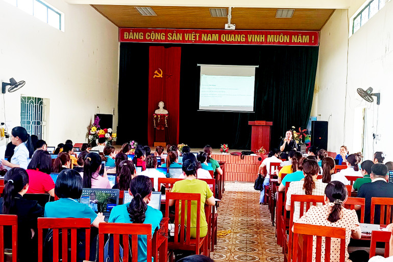 Quang cảnh lớp tập huấn. 8.jpg