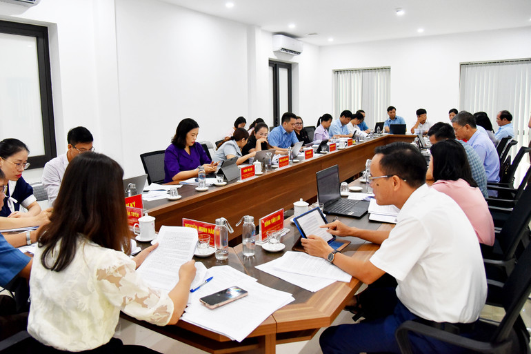 Tổ thảo luận số 3. NIK_3735.JPG