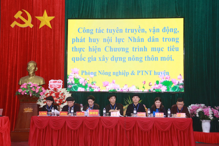 Đoàn Chủ tịch điều hành Đại hội. IMG_0214.JPG