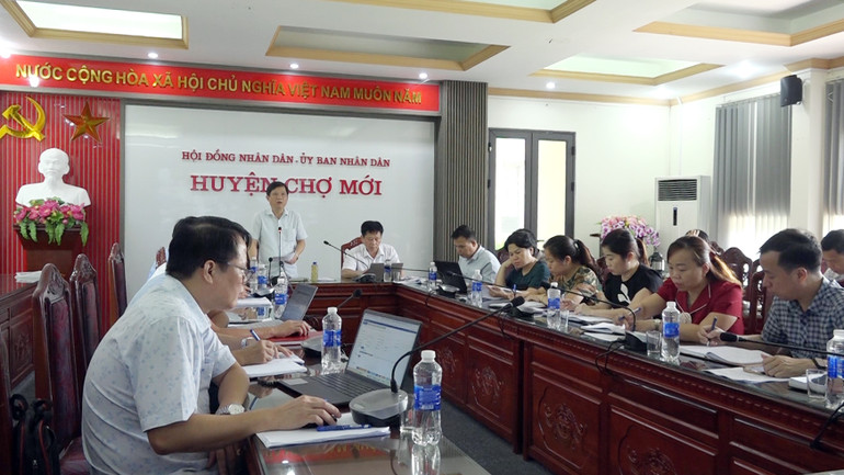 UBND huyện Chợ Mới họp phòng chống bão số 3. hung-5-1734.jpg