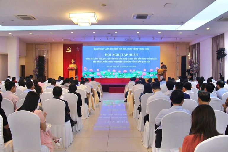Quang cảnh hội nghị tập huấn. R hộinghi2.jpg