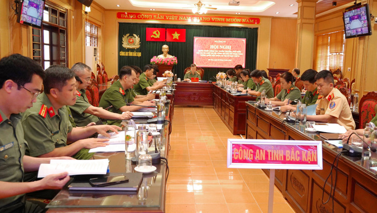 Quang cảnh Hội nghị tại điểm cầu Công an tỉnh Bắc Kạn. 046-dsc08759.jpg