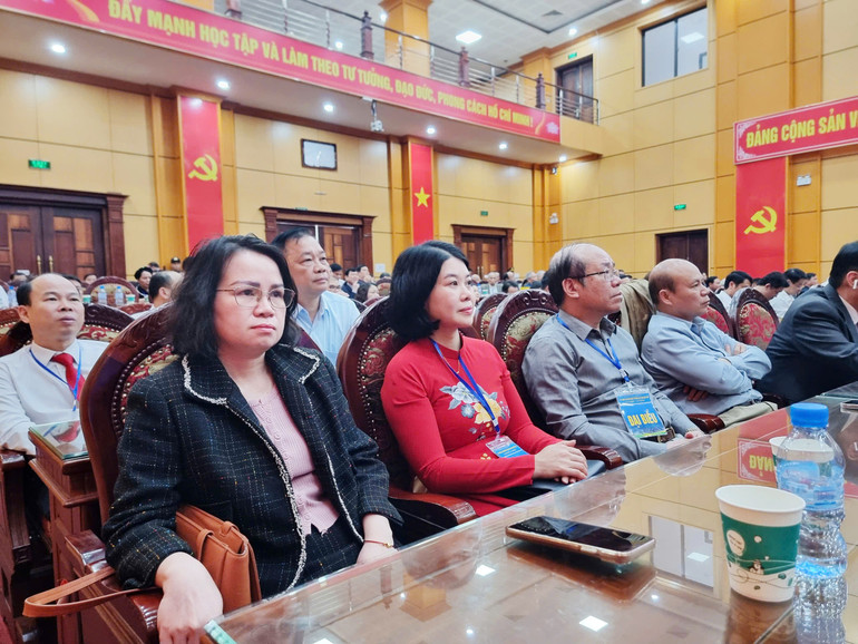 Đại biểu dự buổi gặp mặt. db5.jpg