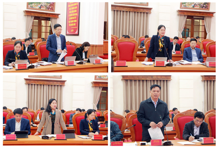 Đại biểu thảo luận về các văn bản trình tại Hội nghị. untitled-1.jpg