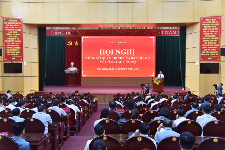 Quang cảnh Hội nghị. nik-0703.jpg