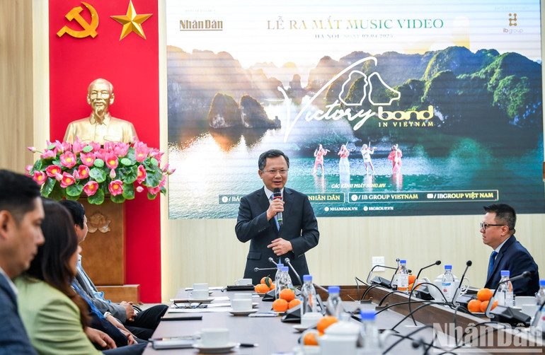 Ông Cao Tường Huy, Phó Chủ tịch Ủy ban nhân dân tỉnh Quảng Ninh phát biểu. Ông Cao Tường Huy, Phó Chủ tịch Ủy ban nhân dân tỉnh Quảng Ninh phát biểu.