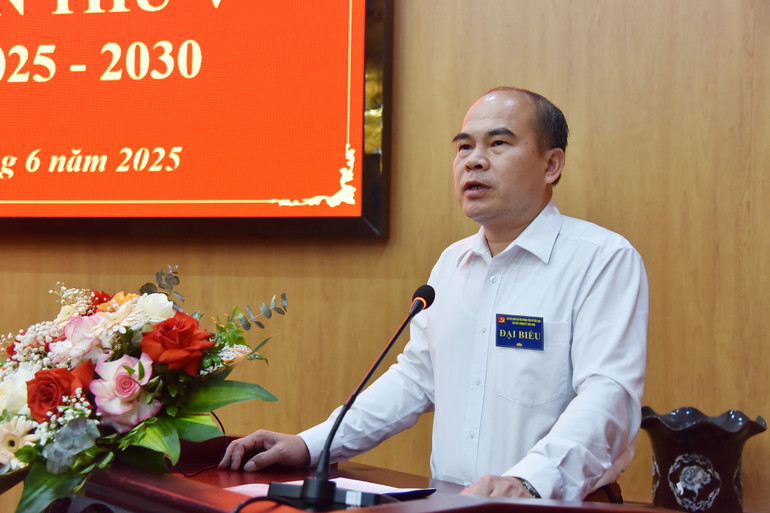 Đồng chí Lường Đức Thắng, Ủy viên Ban Thường vụ, Trưởng ban Nội chính Tỉnh ủy, Phó Bí thư Thường trực Đảng ủy Các cơ quan Đảng tỉnh phát biểu chỉ đạo tại Đại hội. nik-0930.jpg
