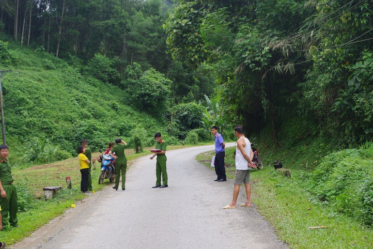 CBCS Phòng Kỹ thuật hình sự thực hiện công tác khám nghiệm hiện trường. IMG_5686.jpeg