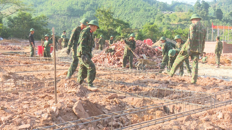 Ai cũng tập trung cao độ cho nhiệm vụ được giao... anh-2.jpg