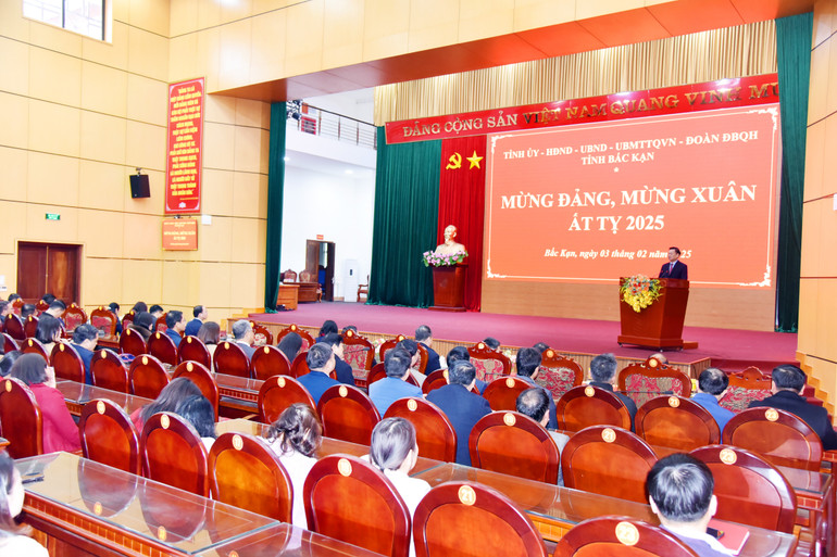 Quang cảnh buổi gặp mặt nik-6799.jpg
