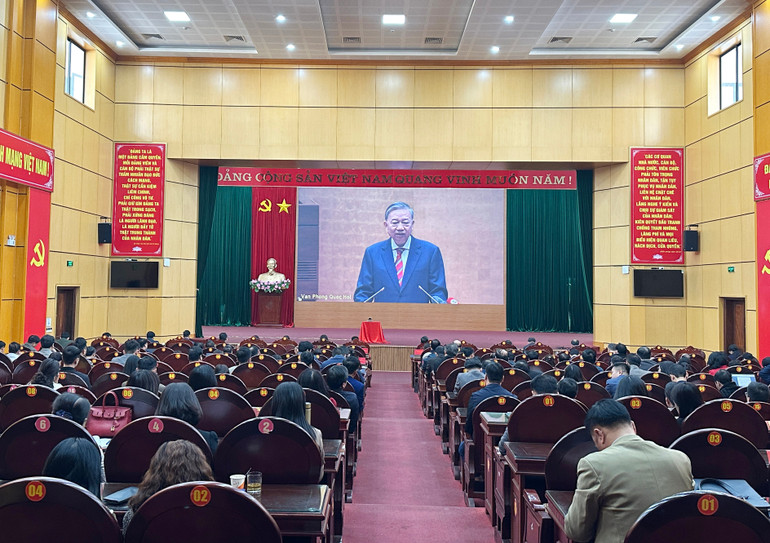 Đồng chí Tổng Bí thư Tô Lâm phát biểu kết luận Hội nghị. 2024-12-01-10-57-img-6075.jpg