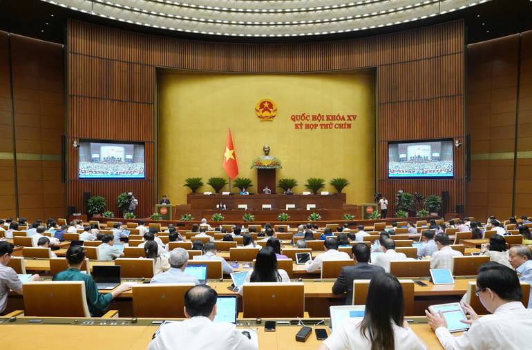 Quang cảnh phiên họp. quang-canh-sang-6-5.jpg