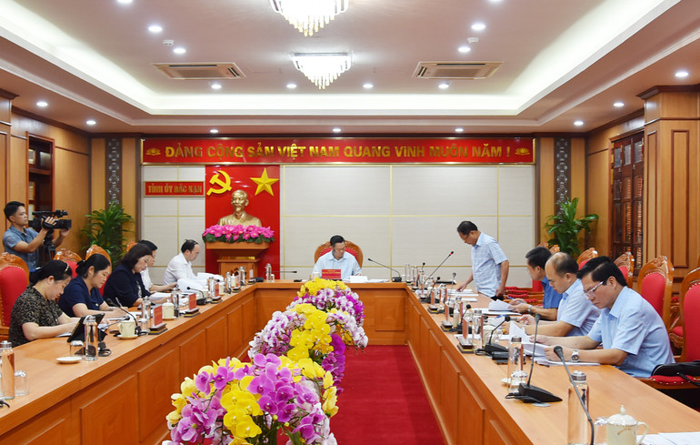ទិដ្ឋភាពសន្និសីទ។ 256-nik-0071.jpg