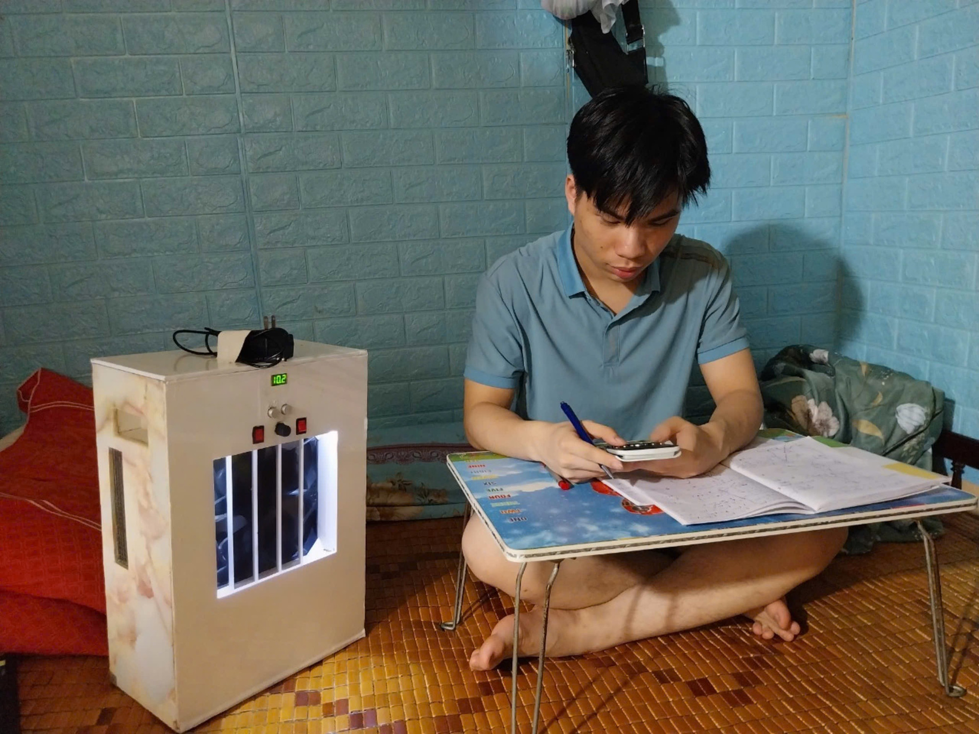 Sản phẩm "Quạt thông minh" được các bạn trong lớp Tuấn Anh sử dụng. img-1253.jpg