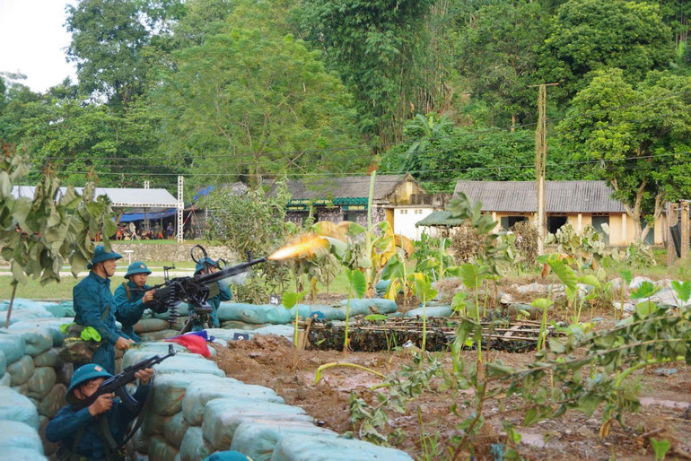 Lực lượng dân quân tự vệ tham gia diễn tập khu vực phòng thủ huyện Ba Bể năm 2024. z6099422929781-c440dc812c509d53257b3e6686b59965.jpg