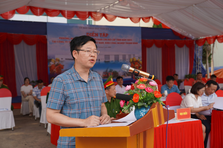 Đồng chí Đinh Quang Tuyên, Ủy viên Ban Thường vụ Tỉnh ủy, Phó Chủ tịch Thường trực UBND tỉnh phát biểu tại buổi diễn tập. dsc02759.jpg