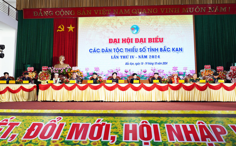 Đại hội đại biểu các DTTS tỉnh Bắc Kạn được tổ chức thành công mang lại niềm tin cho đồng bào toàn tỉnh. dsc01733-0d272ecd48ac-9764-4499.jpg