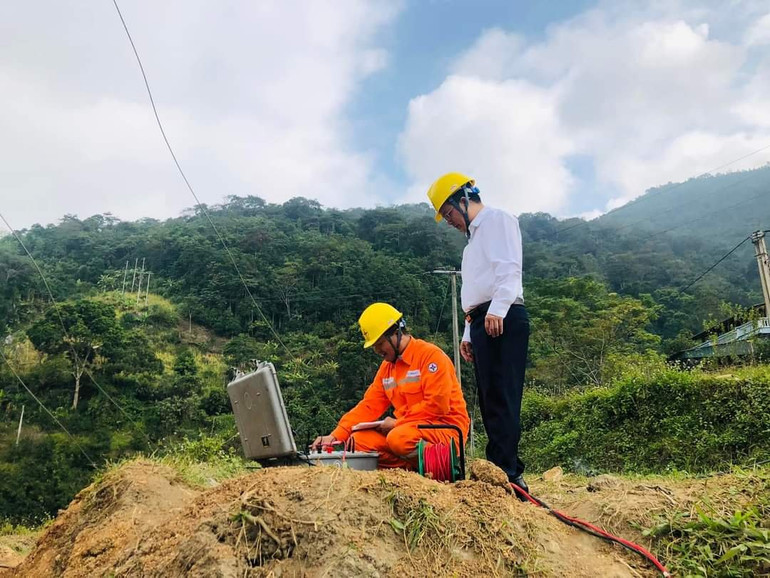 Kiểm tra điện trở cách điện bằng cầu đo điện trở một chiều