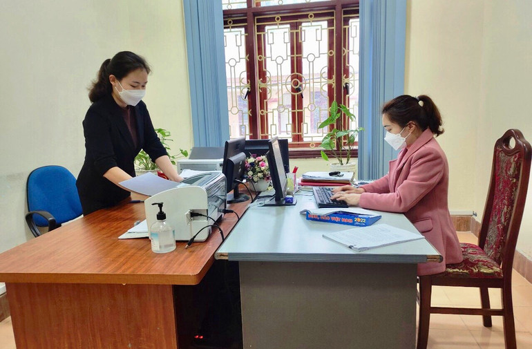 Bộ phận Văn phòng huyện ủy Pác Nặm tập trung thực hiện nhiệm vụ bảo đảm thích ứng với công tác phòng, chống Covd-19