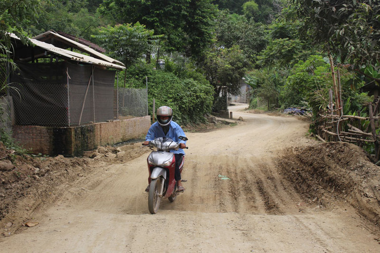 Nhiều đoạn trên đường tỉnh 258B đoạn qua xã Thượng Giáo (Ba Bể) xuống cấp. Nhiều đoạn trên đường tỉnh 258B đoạn qua xã Thượng Giáo (Ba Bể) xuống cấp.