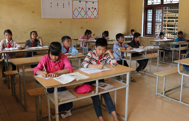 Đến ngày 7/3, Trường THCS Cổ Linh chỉ còn 1 em học sinh chưa ra lớp sau kỳ nghỉ Tết nguyên đán