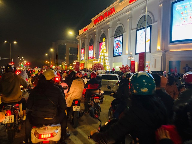 Thành phố Bắc Kạn trở nên sầm uất, nhộn nhịp.