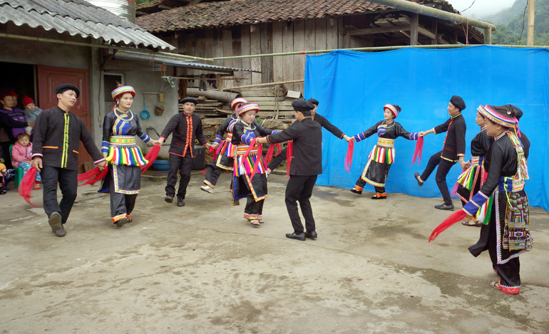 Thành lập 05 đội văn nghệ dân gian trong vùng hồ Ba Bể ảnh 1