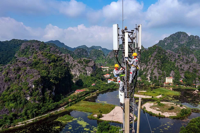 The development of 4G, 5G, and 700 MHz networks plays a particularly important role, helping network operators provide cheaper services to users. vietteo.jpg