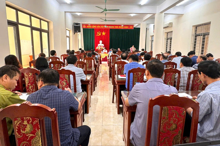 Hội nghị BCH Đảng bộ huyện Chợ Mới lần thứ 18. thanh-cho-7715.jpg