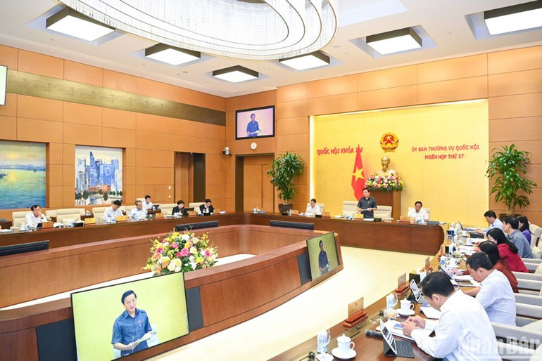 Quang cảnh phiên họp. (Ảnh: DUY LINH) Quang cảnh phiên họp. (Ảnh: DUY LINH)