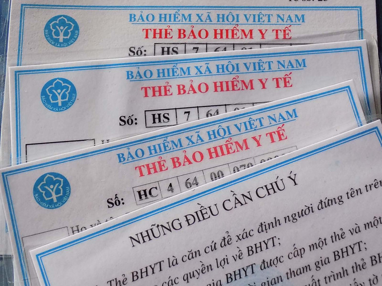 Thành viên hộ gia đình quy định cùng tham gia BHYT theo hình thức hộ gia đình trong năm tài chính thì được giảm trừ mức đóng... Thành viên hộ gia đình quy định cùng tham gia BHYT theo hình thức hộ gia đình trong năm tài chính thì được giảm trừ mức đóng...