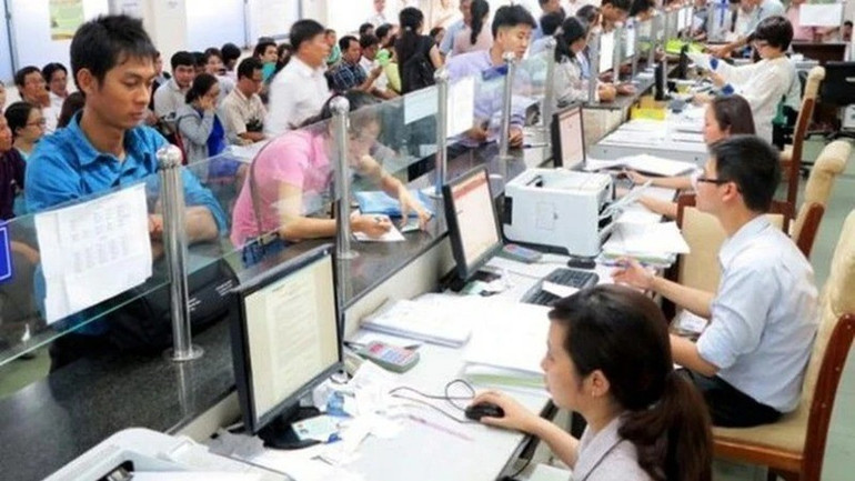 Theo dự thảo Luật Cán bộ, công chức (sửa đổi), Bộ Nội vụ đề xuất quy định quản lý công chức theo vị trí việc làm, bỏ quy định về ngạch công chức. (Ảnh: CHINHPHU.VN) cong-chu-1742212216196953093834-3029-8279-7941-2405-5436-7895.jpg