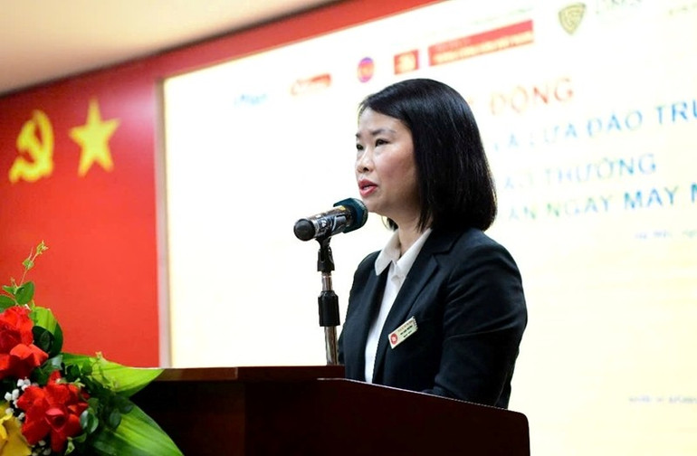 PGS.TS Vũ Thị Hiền, Phó Hiệu trưởng Trường Đại học Ngoại thương phát biểu tại Lễ phát động. PGS.TS Vũ Thị Hiền, Phó Hiệu trưởng Trường Đại học Ngoại thương phát biểu tại Lễ phát động.