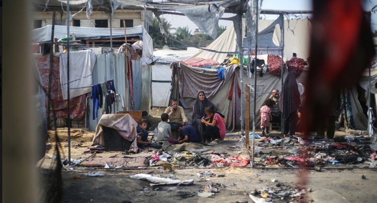 Người dân Gaza đang phải đối mặt với khủng hoảng nhân đạo trầm trọng. (Ảnh: AFP) Người dân Gaza đang phải đối mặt với khủng hoảng nhân đạo trầm trọng. (Ảnh: AFP)