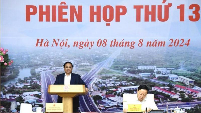 Thủ tướng Phạm Minh Chính chủ trì Phiên họp thứ 13 Ban Chỉ đạo Nhà nước các công trình, dự án quan trọng quốc gia, trọng điểm ngành giao thông vận tải. (Ảnh: TRẦN HẢI) tt-4754-1232.jpg