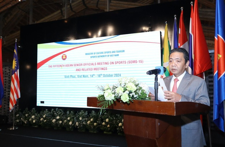 Thứ trưởng Bộ VHTTDL Hoàng Đạo Cương phát biểu tại buổi lễ. Thứ trưởng Bộ VHTTDL Hoàng Đạo Cương phát biểu tại buổi lễ.