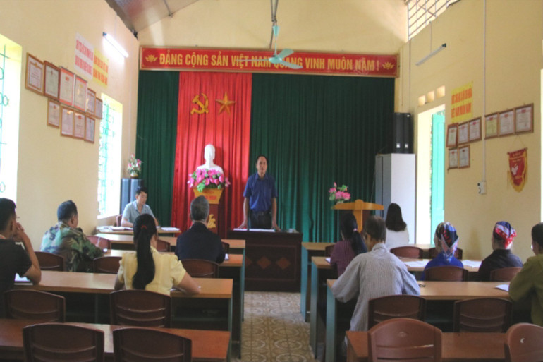 Một buổi sinh hoạt tại Chi bộ Nà Khằn, xã Nghĩa Tá, huyện Chợ Đồn. img-5867-1792-9682-2120.jpg