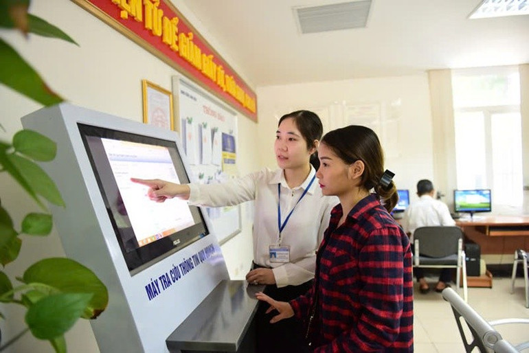 Theo báo cáo, với 83,15 điểm, tăng 6,6% so với năm 2023, Bộ Công Thương đứng đầu các bộ về chỉ số phục vụ người dân, doanh nghiệp Theo báo cáo, với 83,15 điểm, tăng 6,6% so với năm 2023, Bộ Công Thương đứng đầu các bộ về chỉ số phục vụ người dân, doanh nghiệp