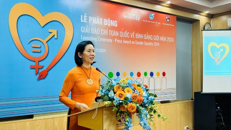 Phó Chủ tịch Hội Liên hiệp Phụ nữ Việt Nam Nguyễn Thị Minh Hương phát biểu tại buổi lễ. Phó Chủ tịch Hội Liên hiệp Phụ nữ Việt Nam Nguyễn Thị Minh Hương phát biểu tại buổi lễ.