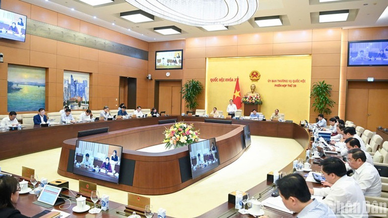 Quang cảnh phiên họp. (Ảnh: DUY LINH) Quang cảnh phiên họp. (Ảnh: DUY LINH)