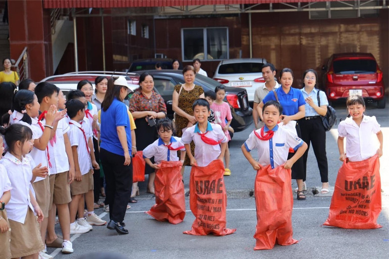 Đa dạng các hoạt động hè sẽ góp phần tạo nên những sân chơi bổ ích, an toàn và lành mạnh cho trẻ em. a.jpg