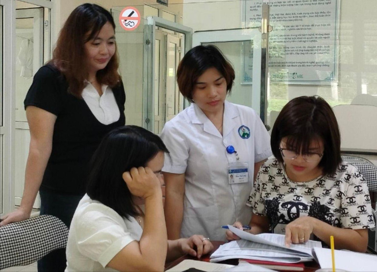 Hỗ trợ chuyên môn kỹ thuật tại Trạm Y tế xã Văn Vũ (Na Rì). z5732040941833_2e3db80d45b72e5a48862634e466f034.jpg