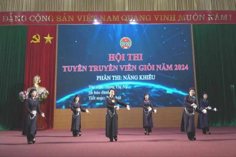Thông qua các hội thi giúp thu hút nhiều người dân tham gia tổ chức Hội. dsc04624-6830-2085-7783.jpg