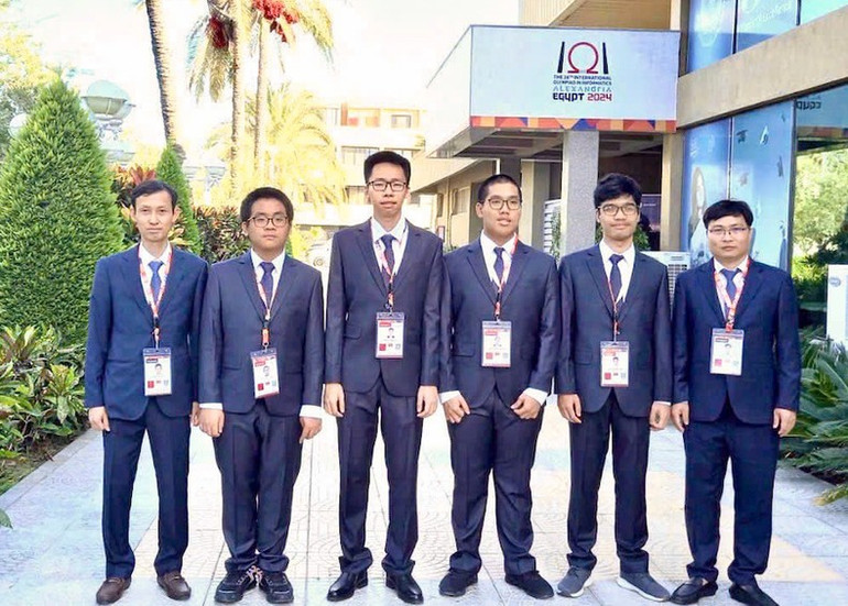 Đội tuyển quốc gia Việt Nam dự thi Olympic Tin học quốc tế (IOI) năm 2024. Đội tuyển quốc gia Việt Nam dự thi Olympic Tin học quốc tế (IOI) năm 2024.