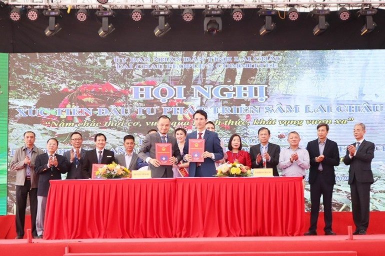 Nhiều doanh nghiệp đã tìm hiểu và quyết định đầu tư dự án tại Lai Châu bởi nhiều tiềm năng và thế mạnh. Ảnh: Lãnh đạo Ttnh Lai Châu ký biên bản ghi nhớ hợp tác với các nhà đầu tư năm 2022. Nhiều doanh nghiệp đã tìm hiểu và quyết định đầu tư dự án tại Lai Châu bởi nhiều tiềm năng và thế mạnh. Ảnh: Lãnh đạo Ttnh Lai Châu ký biên bản ghi nhớ hợp tác với các nhà đầu tư năm 2022.