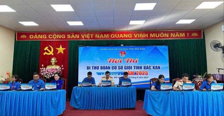 Hội thi bí thư Đoàn cơ sở giỏi giúp đội ngũ cán bộ Đoàn bổ sung kiến thức, kỹ năng, nghiệp vụ. z6465040273988-739ae057fae4302a03b13fe2ec8cd2c1.jpg