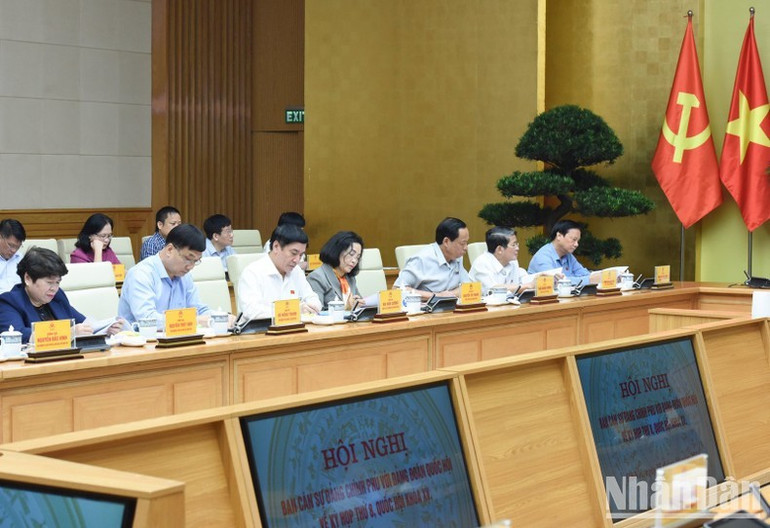 Các đồng chí Ủy viên Đảng đoàn Quốc hội tham dự Hội nghị. (Ảnh: Trần Hải) Các đồng chí Ủy viên Đảng đoàn Quốc hội tham dự Hội nghị. (Ảnh: Trần Hải)