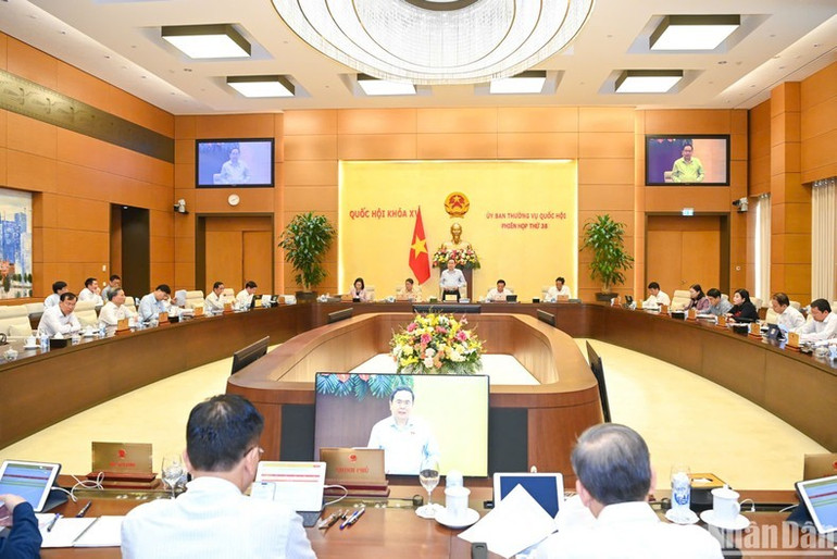 Quang cảnh phiên họp sáng 7/10. (Ảnh: DUY LINH) Quang cảnh phiên họp sáng 7/10. (Ảnh: DUY LINH)